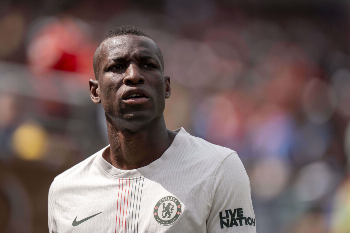 [데드라인 속보]'첼시 강제유턴' 잭슨, 바이에른 뮌헨 이적 협상 재개 "마지막까지 싸운다"