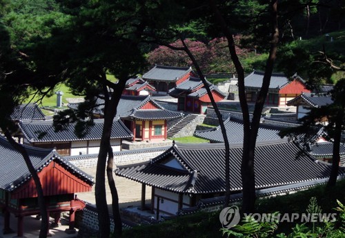 서천 문헌서원서 낮엔 소풍, 밤엔 산책…가을에 시범 운영