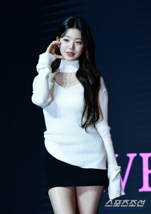 장원영, 19시간 공복·이틀간 50분 수면에도 럭키비키 풀가동 