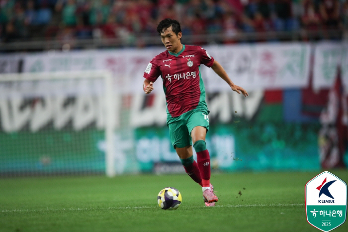 '다시 태극마크' 10개월 만에 대표팀 복귀한 이명재, "홍 감독님 나를…