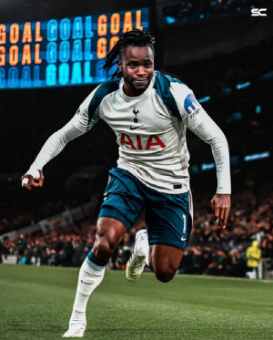 英 매체 단독 보도! '손흥민 빈자리' 이토록 두려웠나→토트넘 공격수만 미친듯이 샀다…콜로 무아니 이어 루크먼까지 영입 협상