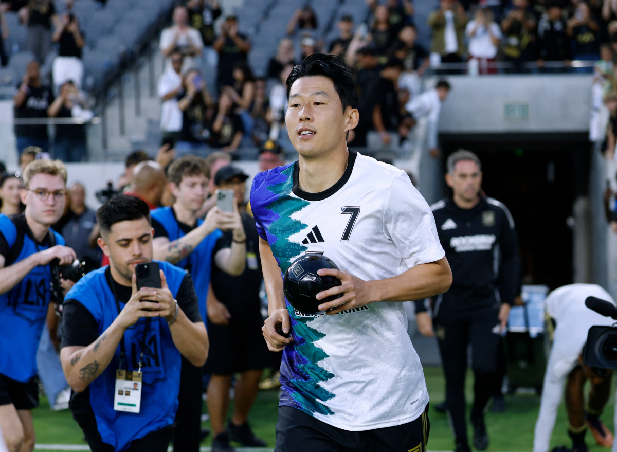 美 충격 혹평! "손흥민 골대만 맞히고, 득점 기회 못 만들어"…"SON…