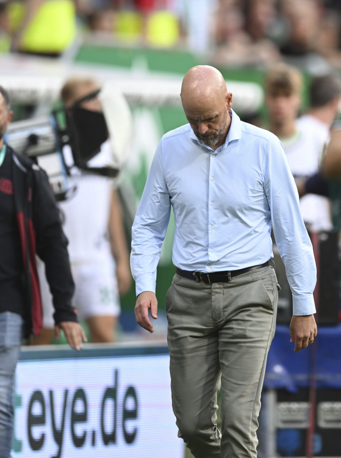 "BYE!텐하흐의 굴욕" 레버쿠젠 지휘봉 단2경기만에 해임 '大충격'