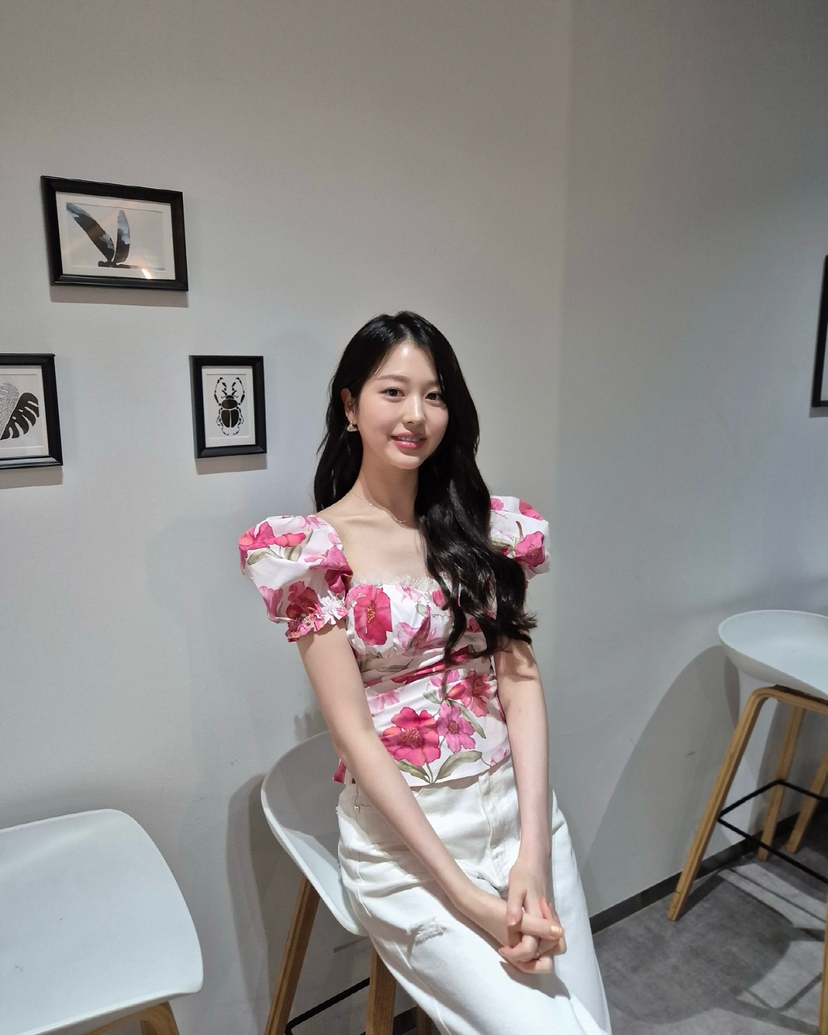 장원영 아니라고?…'친언니' 장다아, 판박이 미모로 '우월 유전자' 증명…