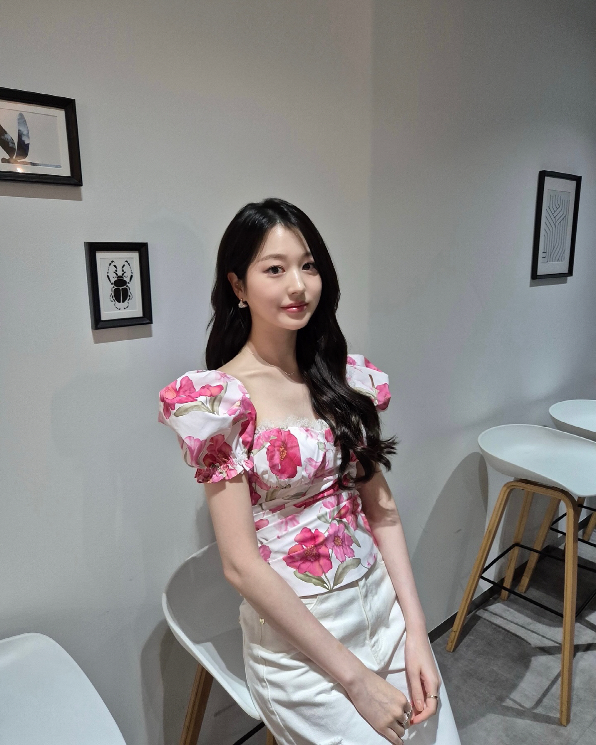 장원영 아니라고?…'친언니' 장다아, 판박이 미모로 '우월 유전자' 증명…