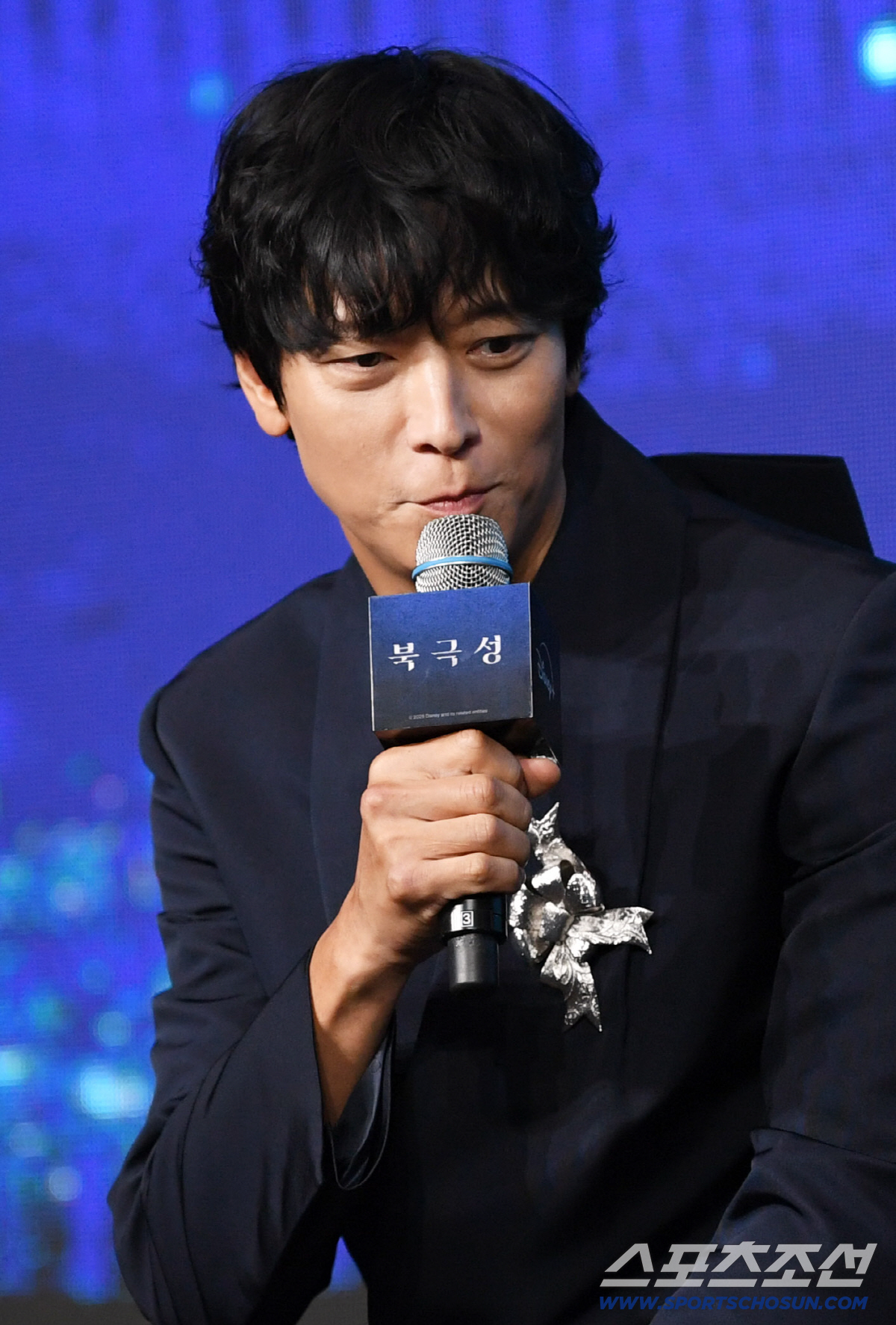 [포토] 강동원 '진지한 표정'