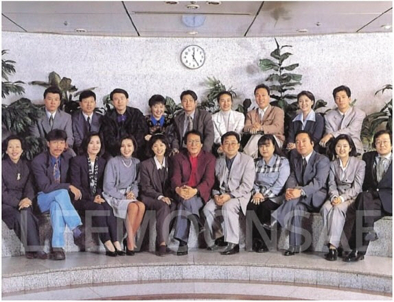 [SCin스타] 이문세, 윤상·배철수와 나눈 추억 공개…“라디오와 맞는 …