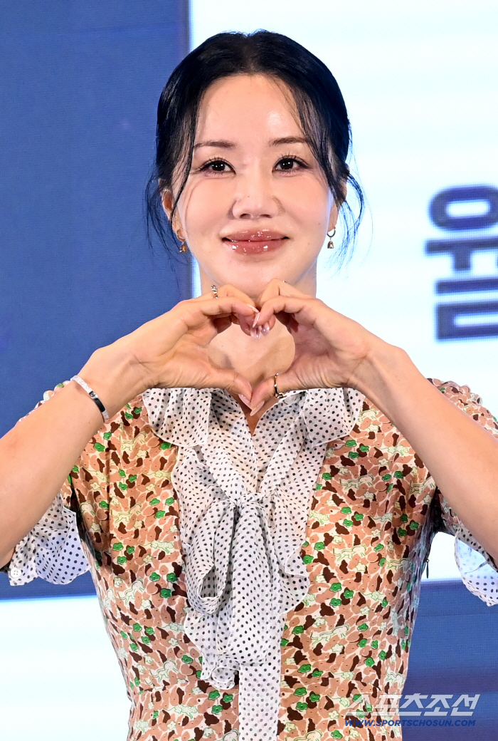 엄정화, '금쪽같은 내 스타'로 날개 달았다…'안방 퀸'의 귀환