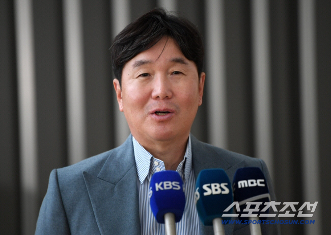 3연속 예선 탈락 굴욕 벗을까? '류지현호' WBC 대표팀, 50인 예비…