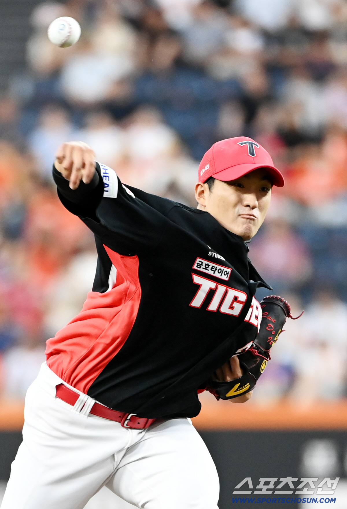 [포토] KIA 선발투수 김도현의 역투