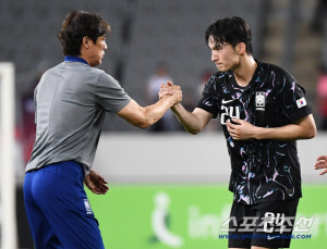 '영원한 리베로' 홍명보 눈도장 찍은 '성장캐' 변준수, 