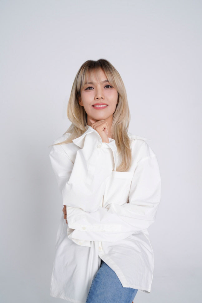 소향, 결혼 25년만 이혼 "귀책사유 없는 합의 이혼" [전문]