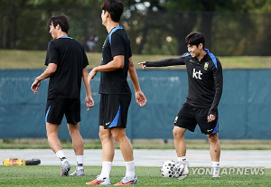 축구대표팀 이강인, 가벼운 발목 염좌로 훈련 하루 제외