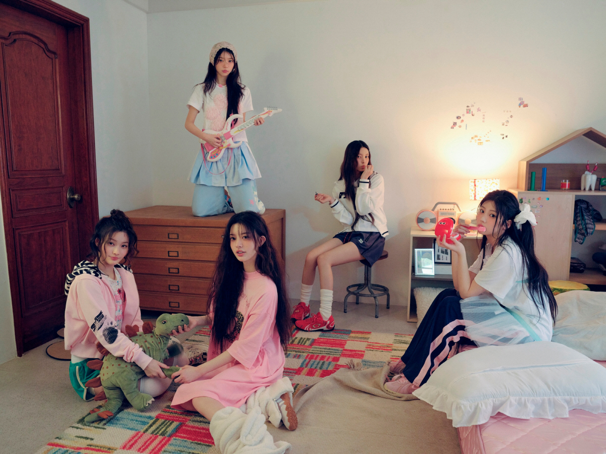 아일릿 日 첫 싱글, 오리콘 '데일리 싱글 랭킹' 2위…"그들만 소화할수…