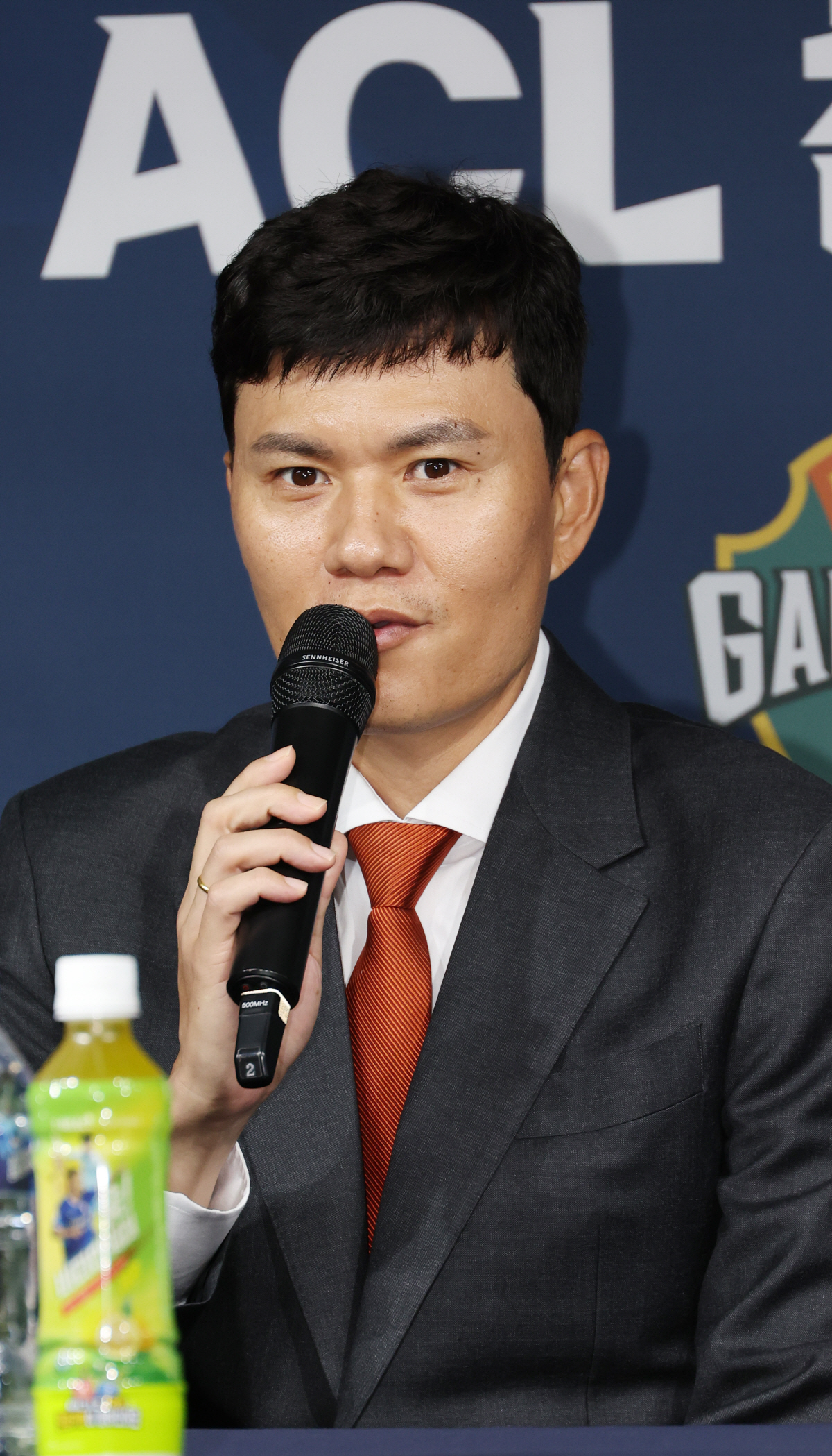 [현장인터뷰]아시아 정상 도전 '4인4색' 신태용 "외인 선수 제한 풀자…