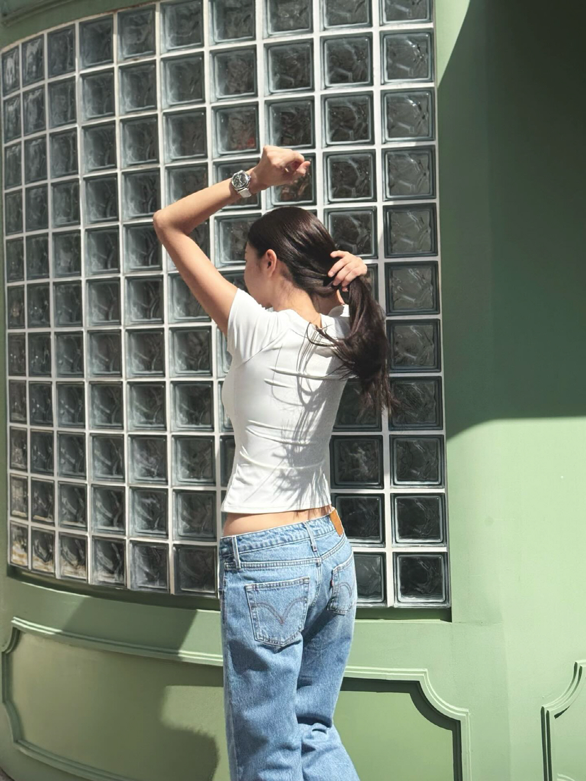 '168cm·47kg' 김윤지, 흰티에 청바지에도 돋보이는 몸매 비결은 …