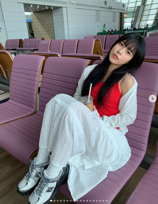 민도희, 공항 민폐 논란에 결국 고개숙였다 "사진 삭제 깊이 반성"