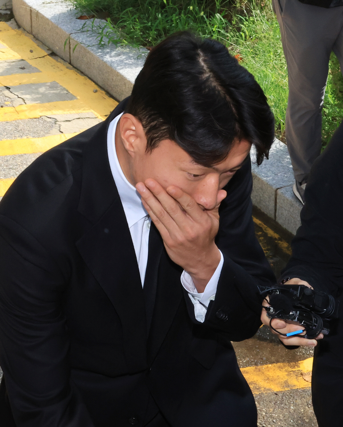 "용서받지 못했지만" '불법촬영' 황의조, 2심도 징역형 집행유예 선고……