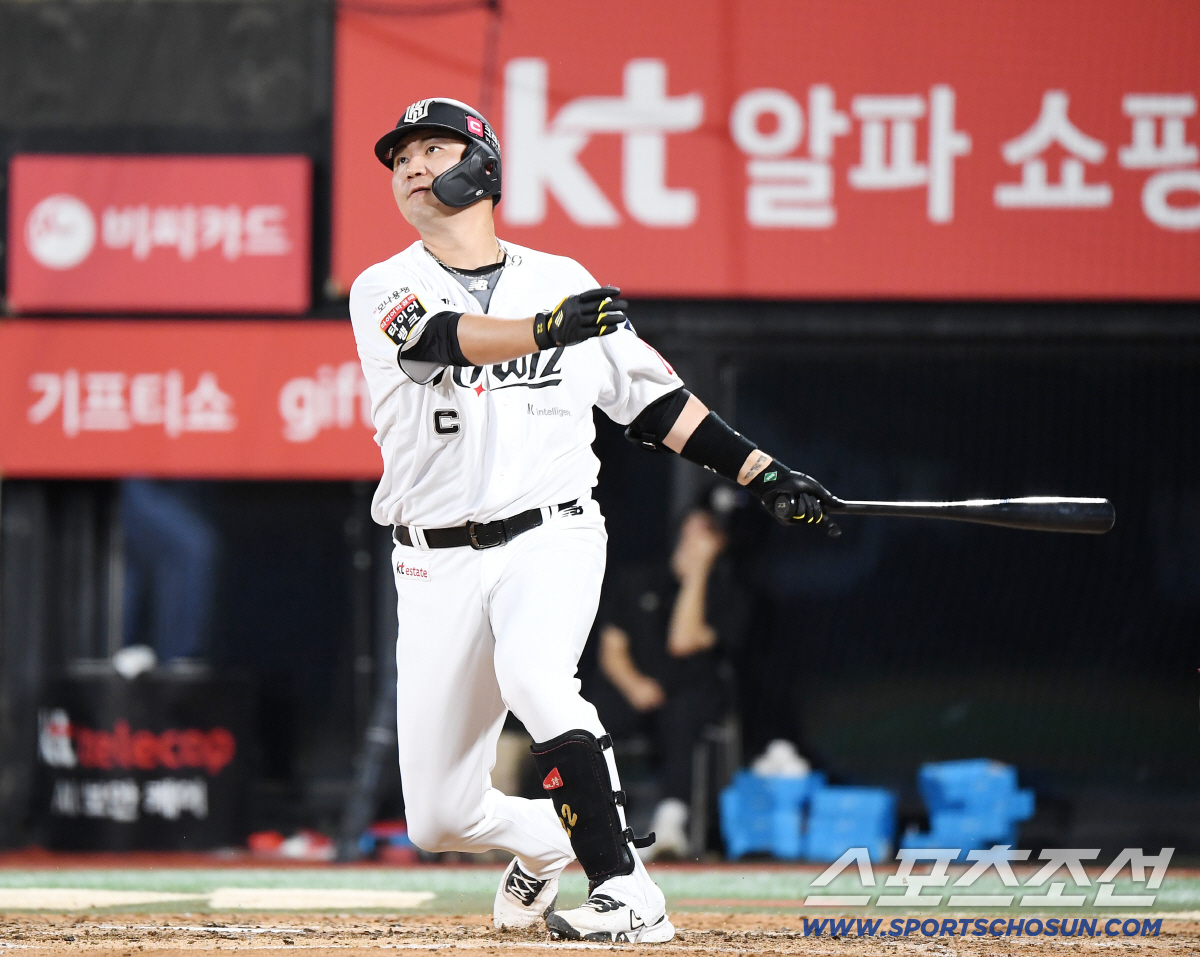 [포토] 장성우 솔로포, 경기는 원점