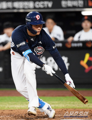 '4할 치는 유격수' 군대에서 도대체 무슨 일이 있었던 거야, 2위 돌풍 이끈다…