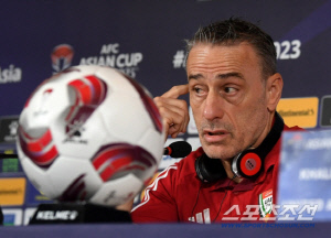 '한국 월드컵 16강이 고점?' UAE→중국→우즈벡→이집트 우하향 중인 '벤버지' 벤투…