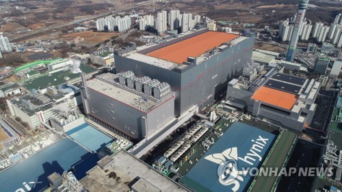 SK하이닉스, 2분기 'D램 1위' 확고…삼성과 격차 확대