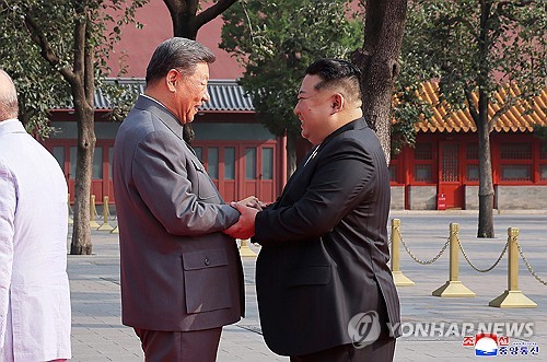 김정은·시진핑, 6년만에 만나 "우호불변"…북중관계 복원(종합3보)
