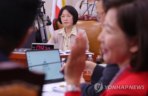 국힘 "추미애, 법사위 독단 진행으로 국회법 위반"…징계안 제출