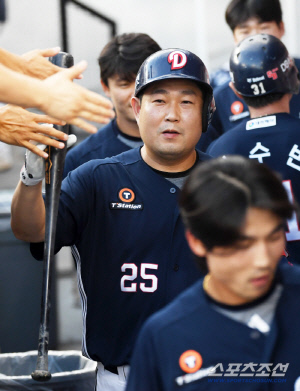 '와 38살의 회춘' 타격왕 역사 쓸 기세, 277억 자존심 어떻게 되찾았나…