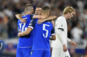 녹슨 전차군단 완전히 멈췄다! 월드컵 예선 역사상 원정 첫 패배. 슬로바키아에 0대2 충격패