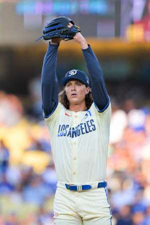 그때 건넨 유망주는 TB에서 에이스가 됐는데, 1899억 '본전' 언제 찾나? '유리몸' 글래스나우는 손해본 장사