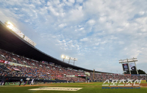 '85G 남았는데' KBO리그 관중 역사 새롭게 썼다…1200만 관중도 가능하다
