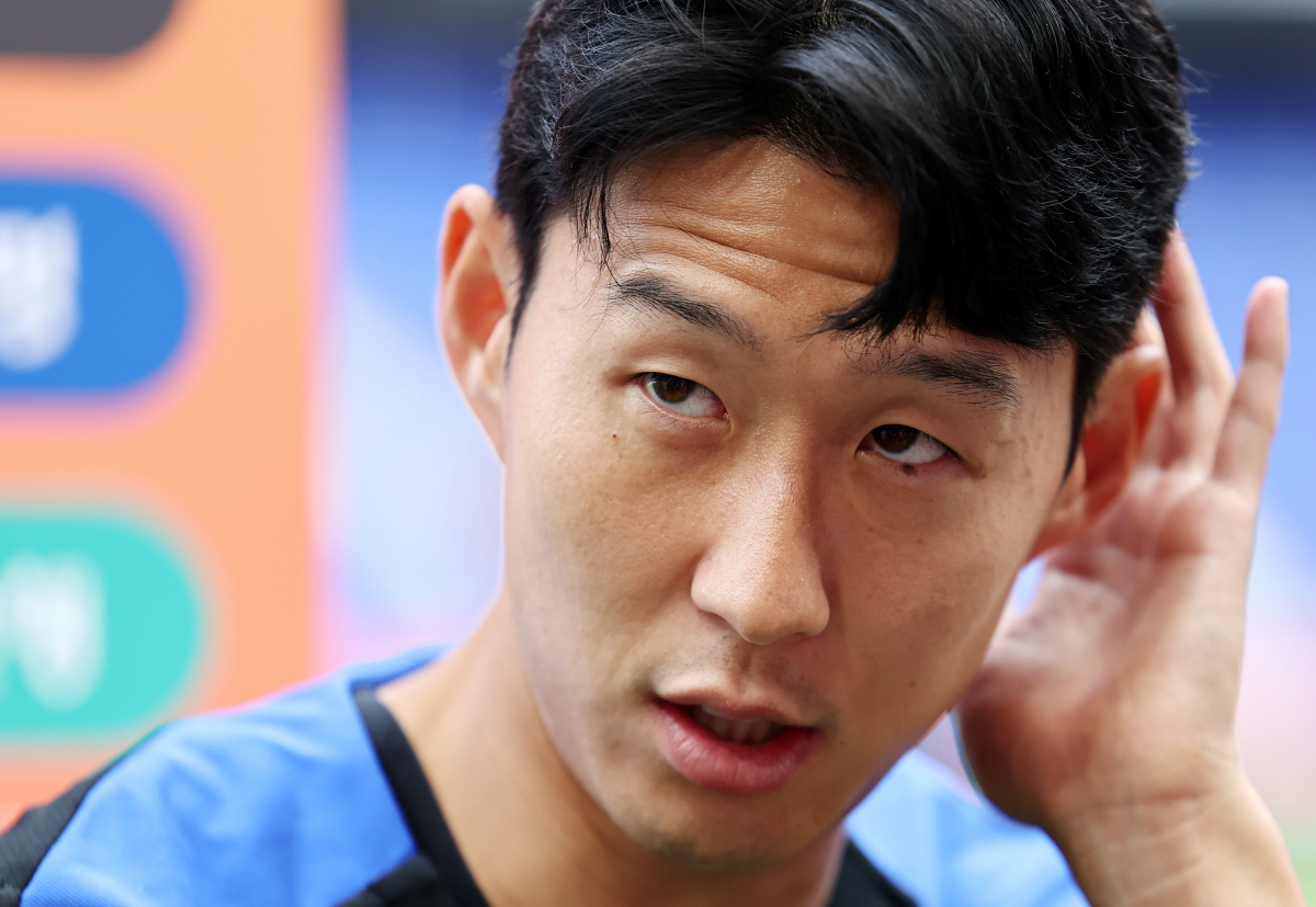 '쏘쿨 캡틴'손흥민"주장 논란?불편할것 없어요...현재에 충실"