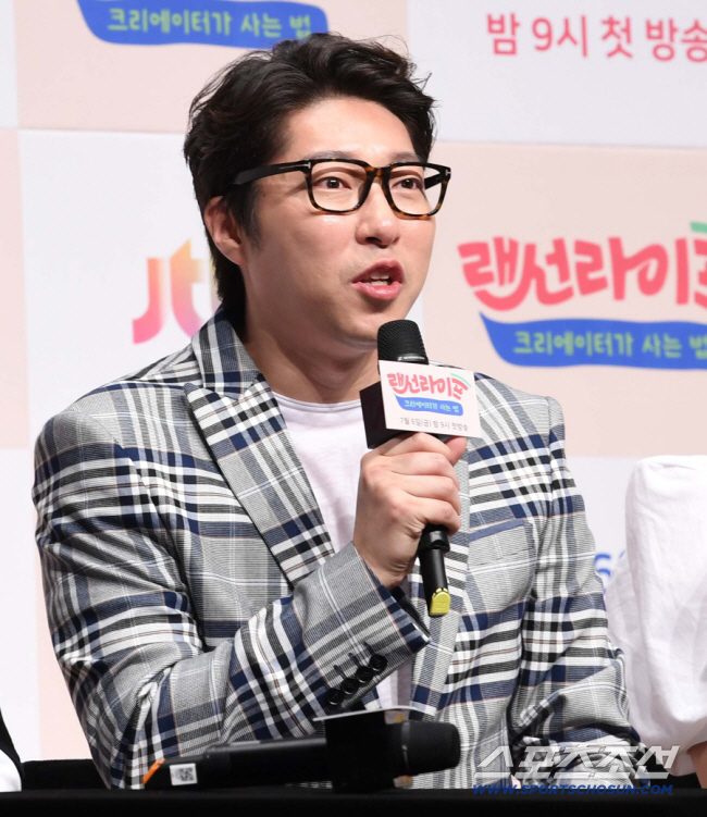 유튜버 대도서관, 자택서 숨진 채 발견..향년 46세