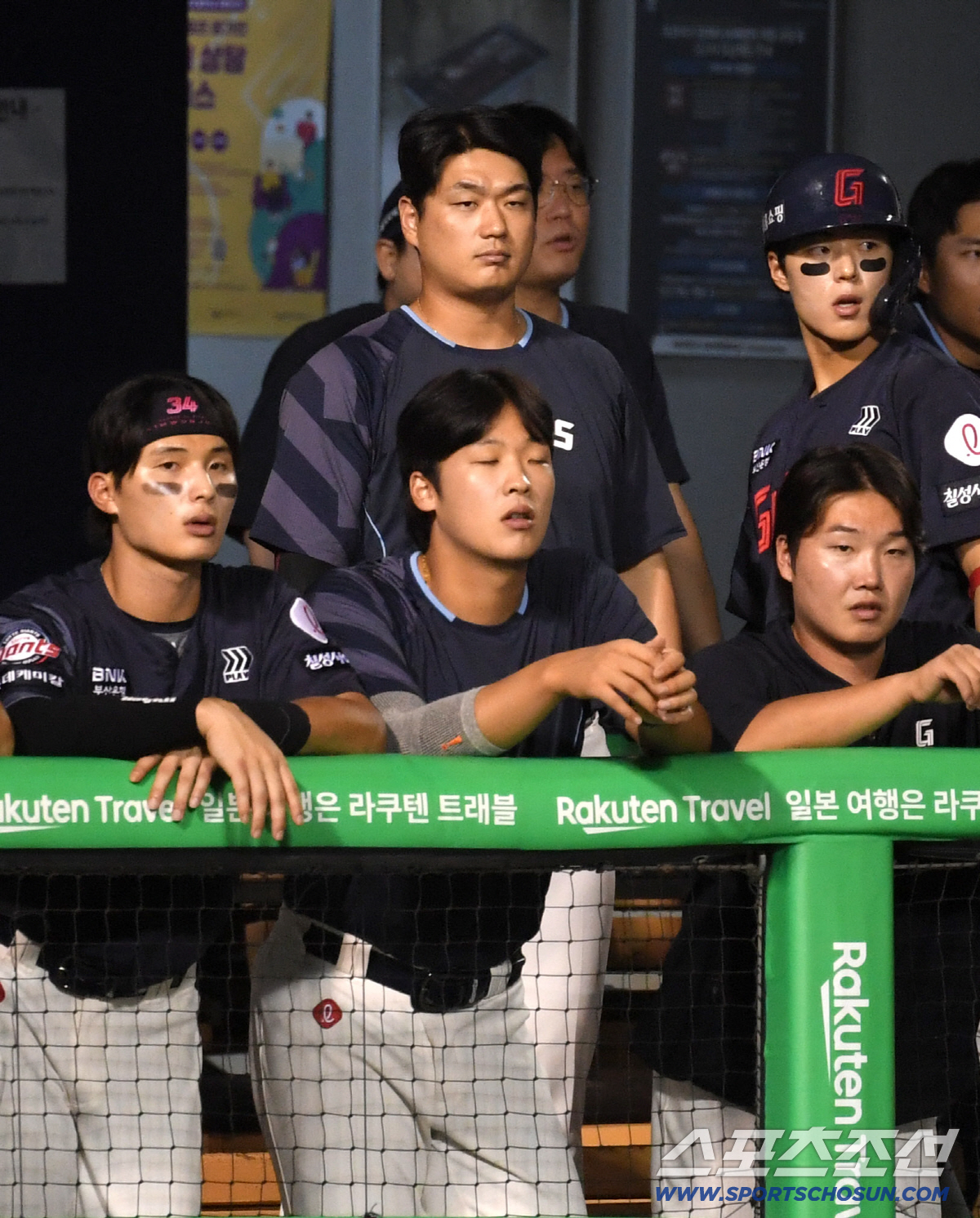 '벨라스케즈 멘붕' 롯데, 천군만마가 돌아온다...사실상의 에이스, KI…