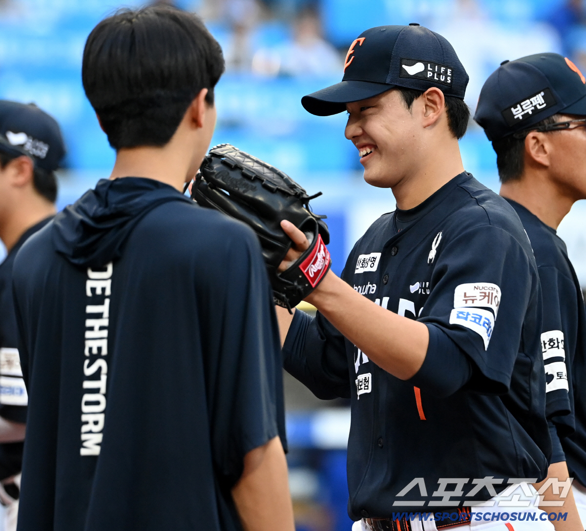 [포토] 문동주, 기분 좋은 호투