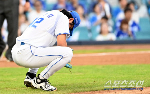 쇄골강타→주저 앉은 양창섭, 