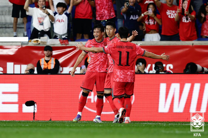 [인터뷰]"미안합니다" A매치 첫 재회, 포체티노 '1골 1도움' 재앙 …