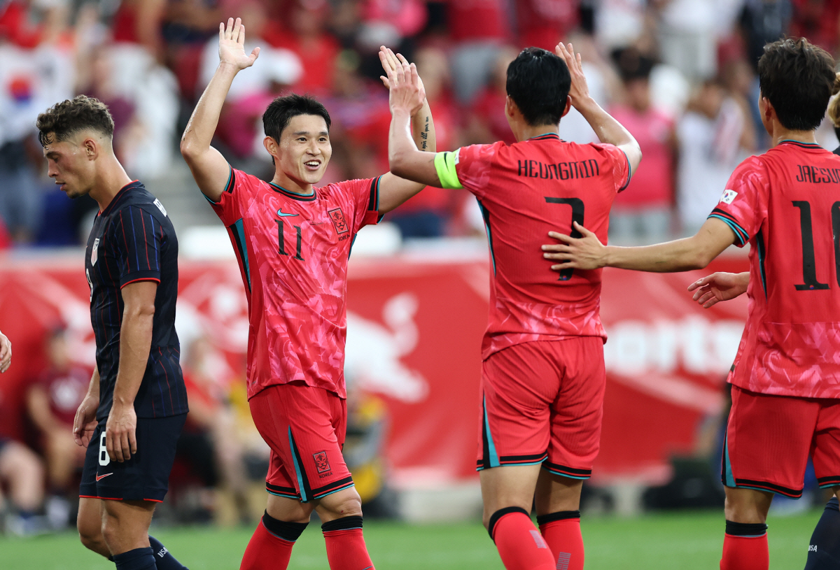 [인터뷰]"미안합니다" A매치 첫 재회, 포체티노 '1골 1도움' 재앙 …