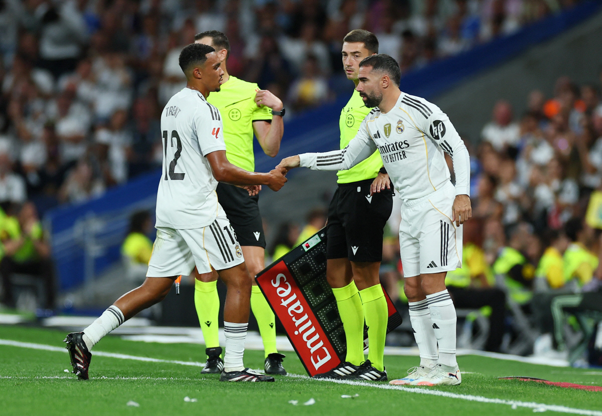 '욕먹으면서 떠났는데…' 리버풀 '배신자 낙인'→레알 마드리드 벤치 신세…