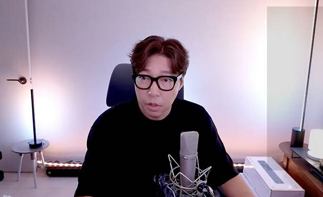 [종합] '전처' 윰댕, 故대도서관 빈소 지킨다…"여동생과 상주로 이름 …