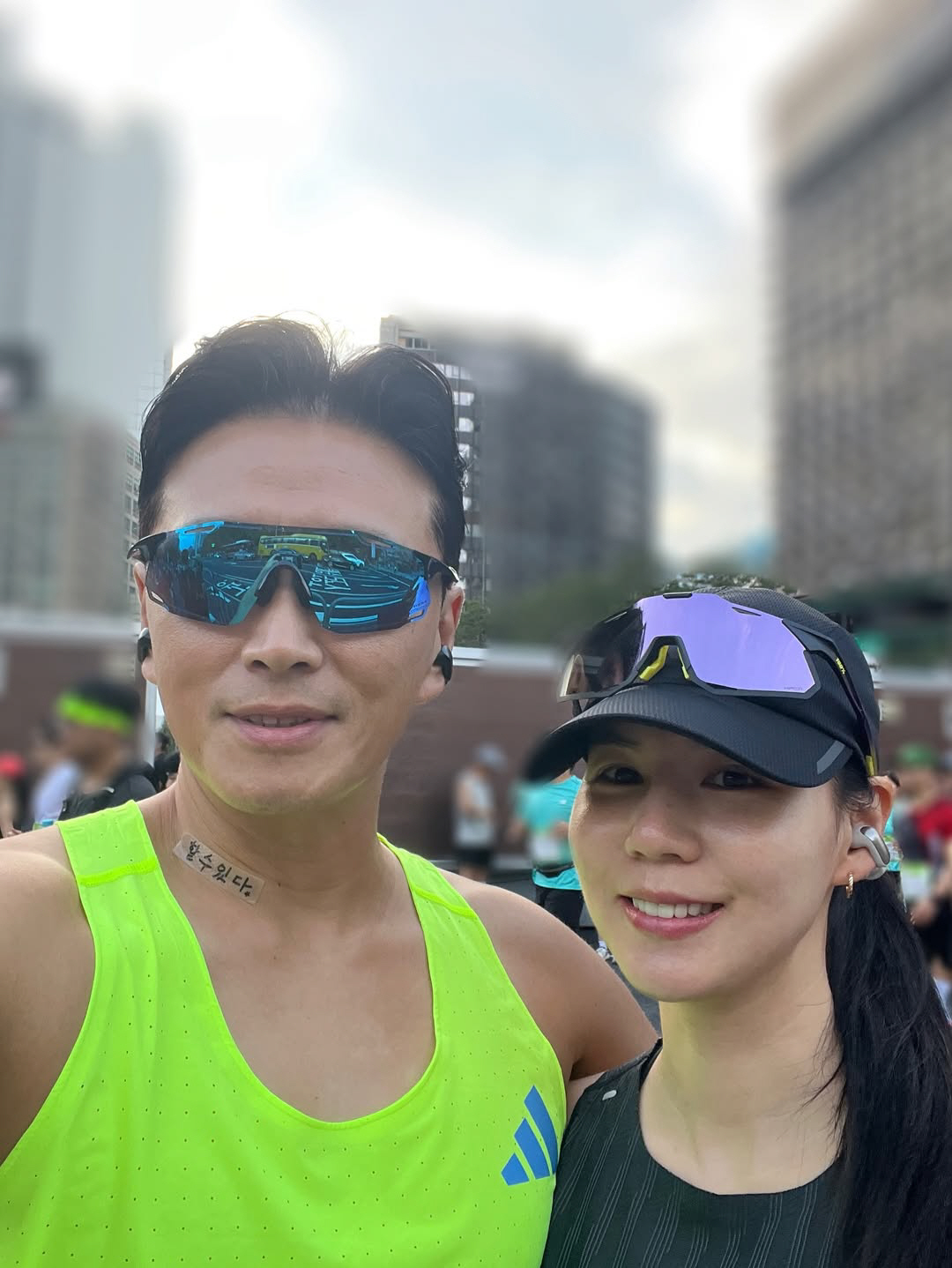 진태현, 암수술 상처 밴드에 '할 수 있다'...수술 76일만 ♥박시은과…