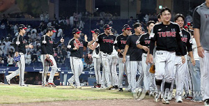 프로야구 LG, PS 진출 확정…10구단 체제 최다 타이 '7년 연속'