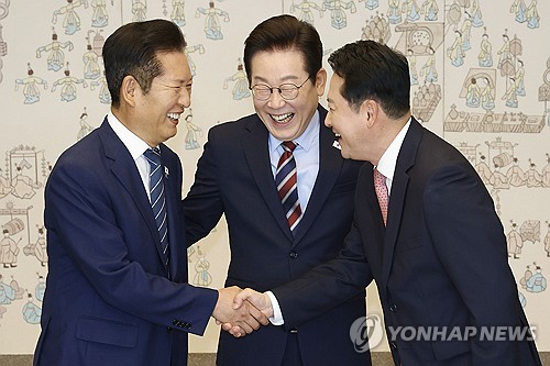 李대통령 "국민통합이 가장 큰 책무…야당 의견 많이 듣겠다"