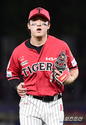 '살았으면 동점이었다' KIA에 비수 꽂은 윤도현 낫아웃 번복...그래서 '넥스트 플레이'가 중요하다