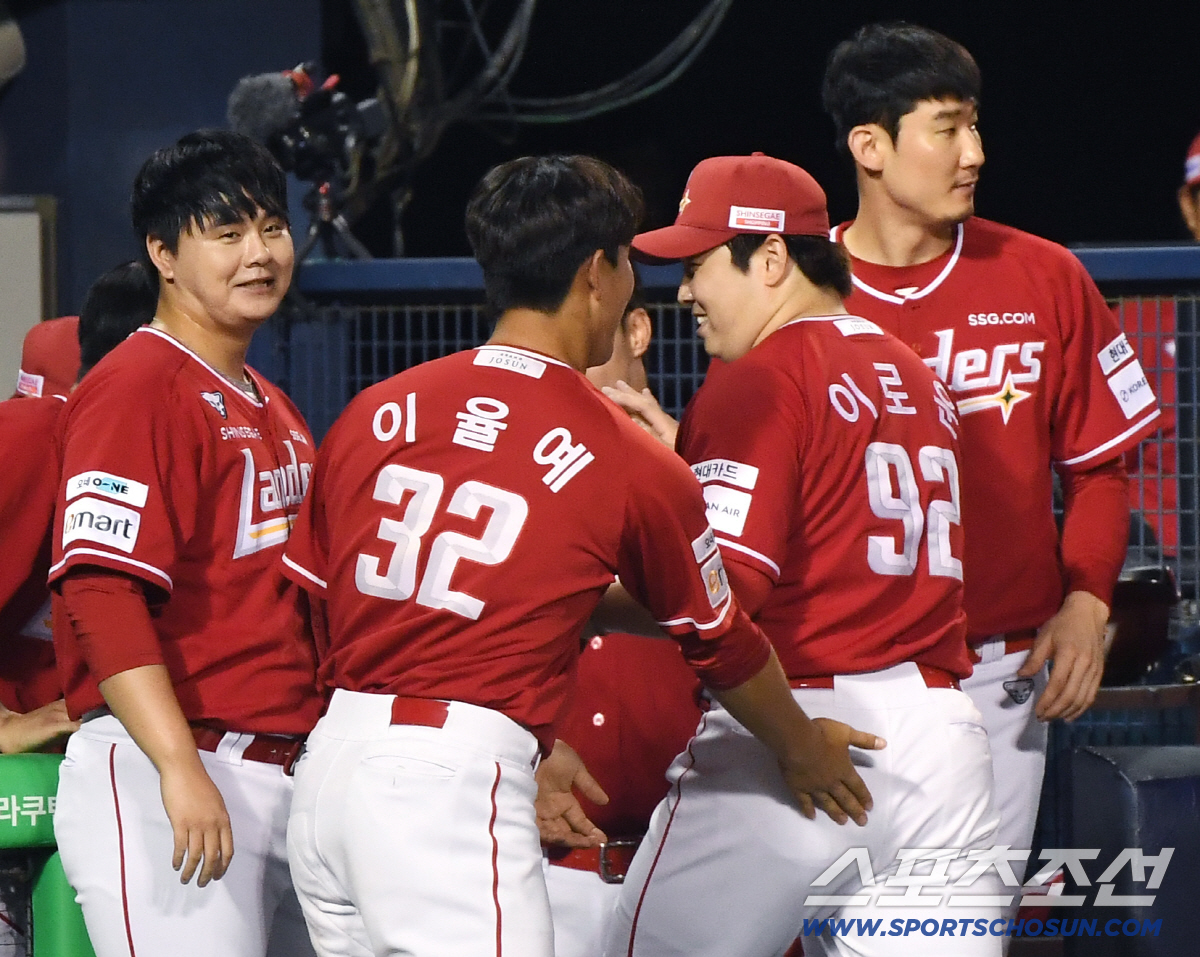 '이숭용 재계약 효과인가' 1위팀 1승9패 '천적' 이기고 5연승, 3위…