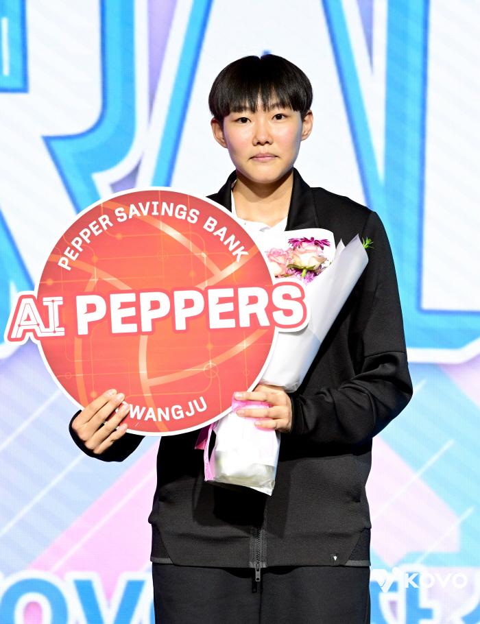 레전드 MB가 찍은 깜짝 2순위…나홀로 떠나도 행복했다 "혼자 잘 살아남겠습니다"