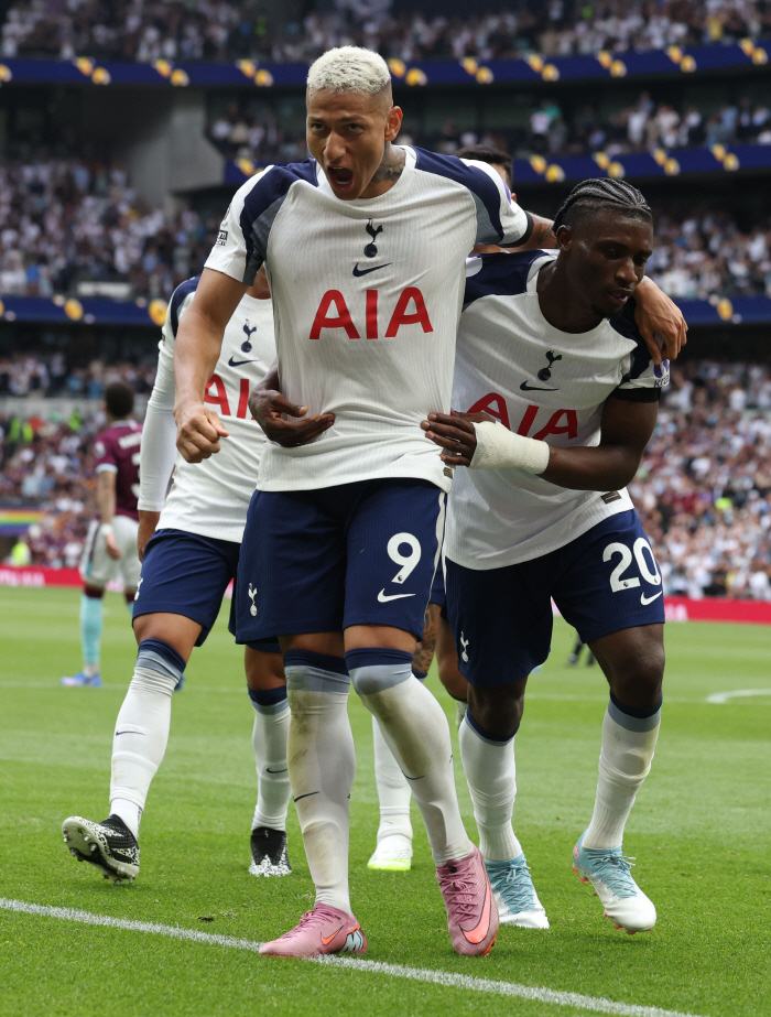 "흥민이형 땡큐" LA 이적이 굴린 스노우볼…'금쪽이에서 에이스로' 히샬리송, 브라질 50경기 돌파 겹경사 "월드컵 보인다"