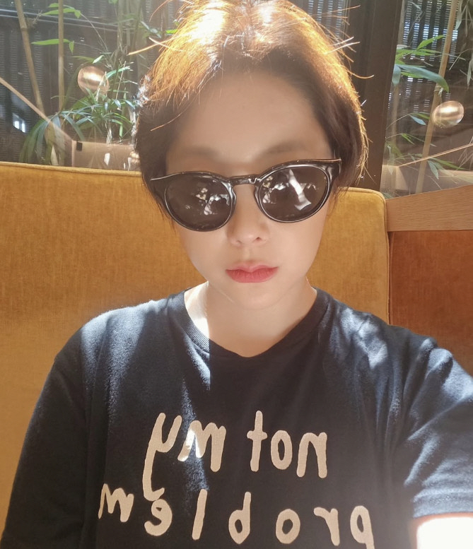 서인영, 이혼 11개월만 새출발한다…머리 싹둑 자르고 더 어려진 근황