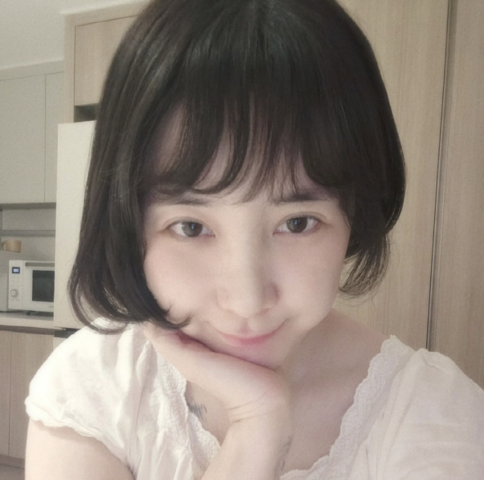 서인영, 이혼 11개월만 새출발한다…머리 싹둑 자르고 더 어려진 근황